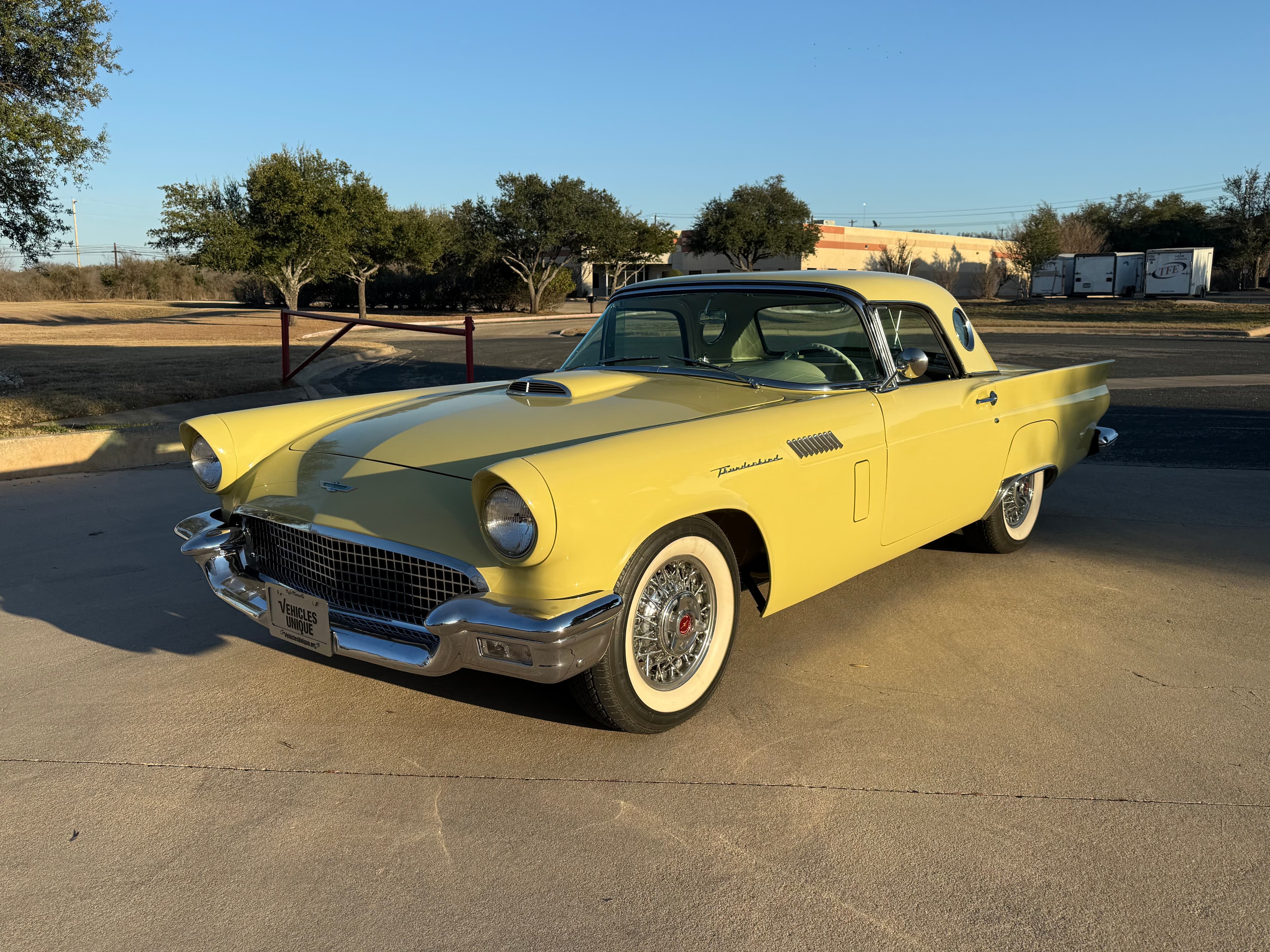 1957 Ford Thunderbird sold for $36,250