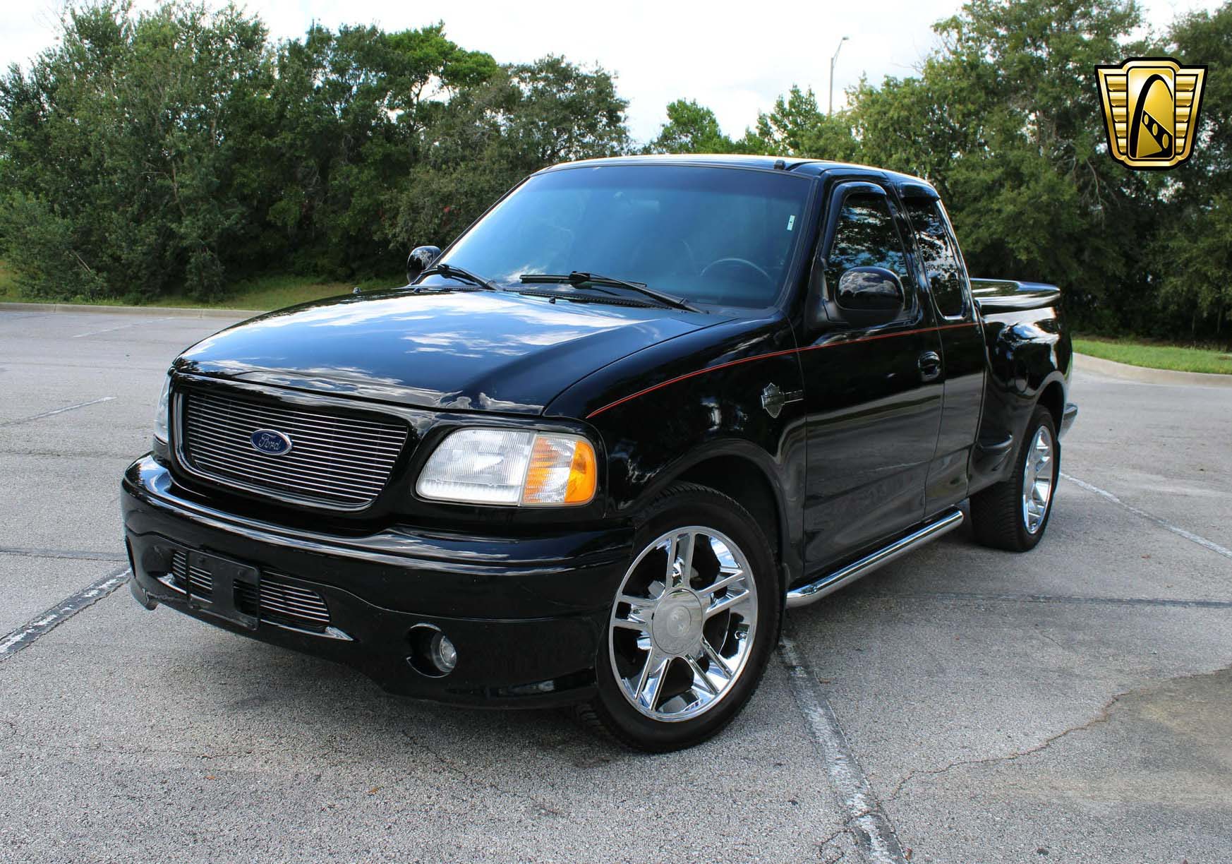 2000 Ford F-150 Harley-Davidson Edition sold for $21,500