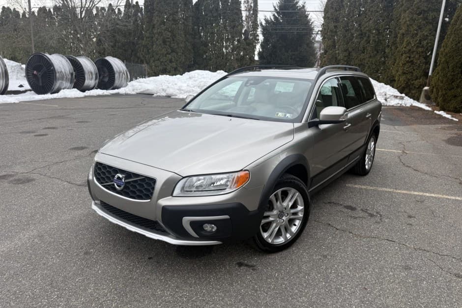 2016 Volvo XC70 sold for $21,666