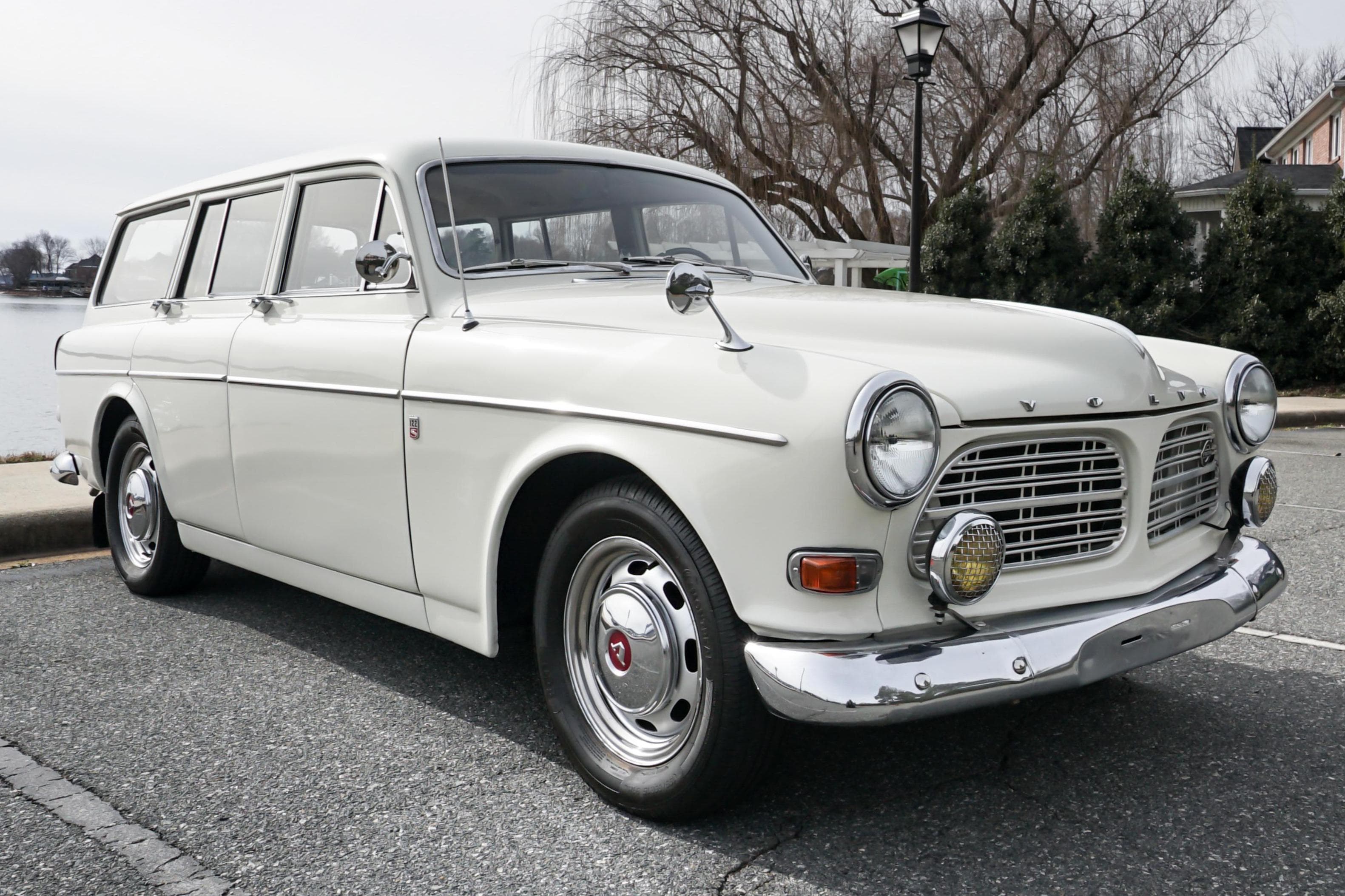 1967 Volvo Amazon sold for $10,750