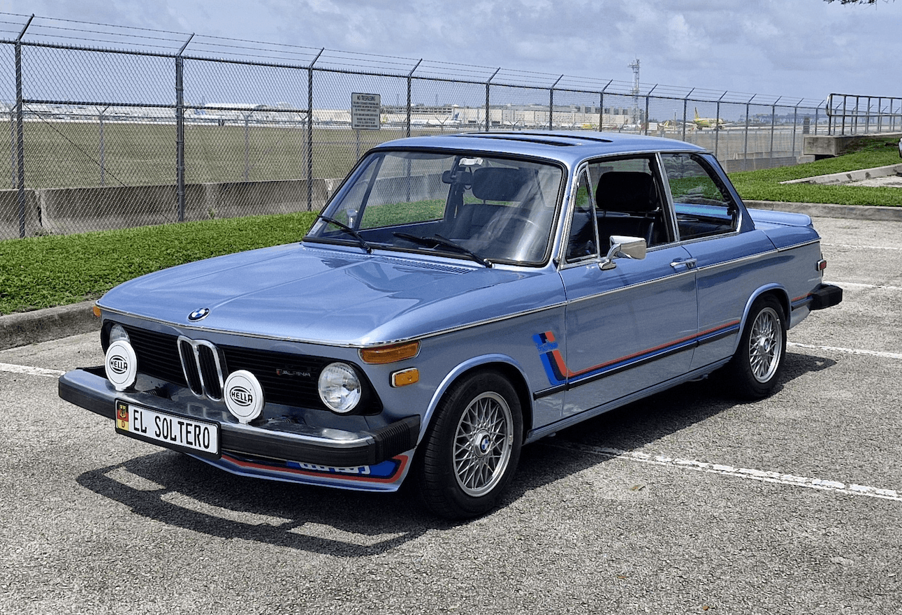 1976 BMW 2002 sold for $0