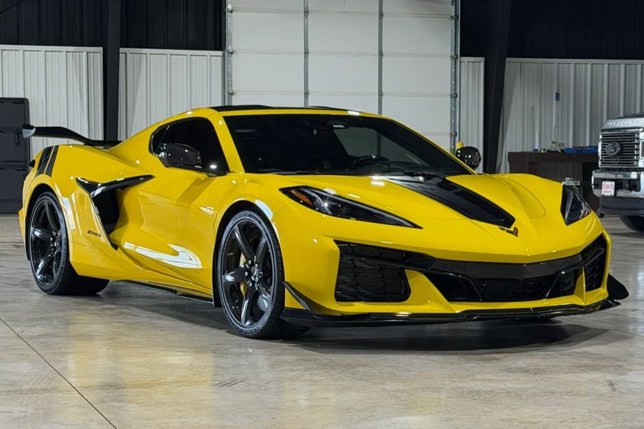 2025 Chevrolet Corvette C8 Z06 sold for $131,000