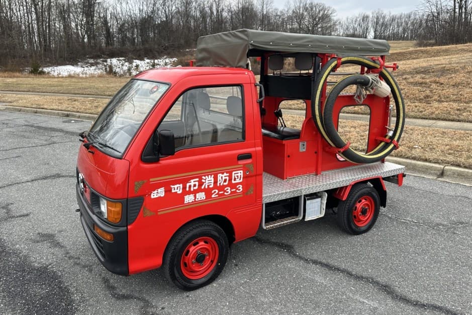 1995 Daihatsu Hijet sold for $10,350