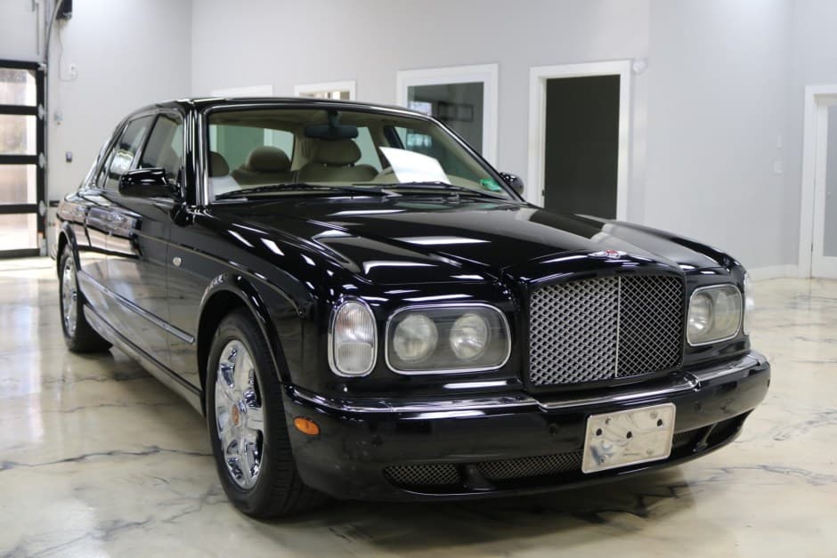 2000 Bentley Arnage sold for $18,250