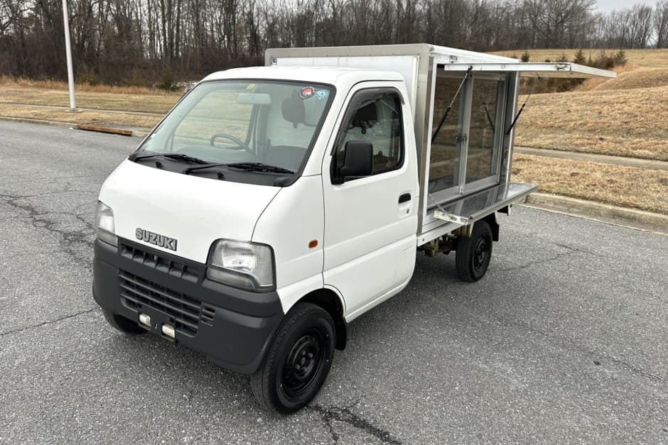 2000 Suzuki Carry sold for $13,800
