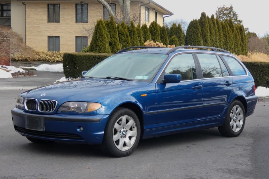 2002 BMW E46 3-Series Touring sold for $15,500