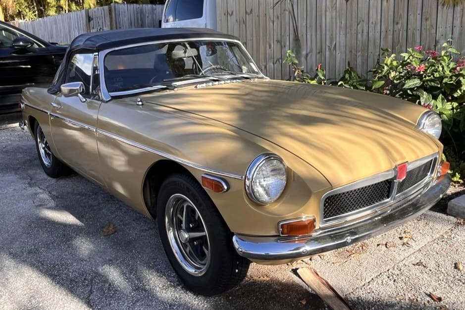 1974 MG MGB sold for $2,200
