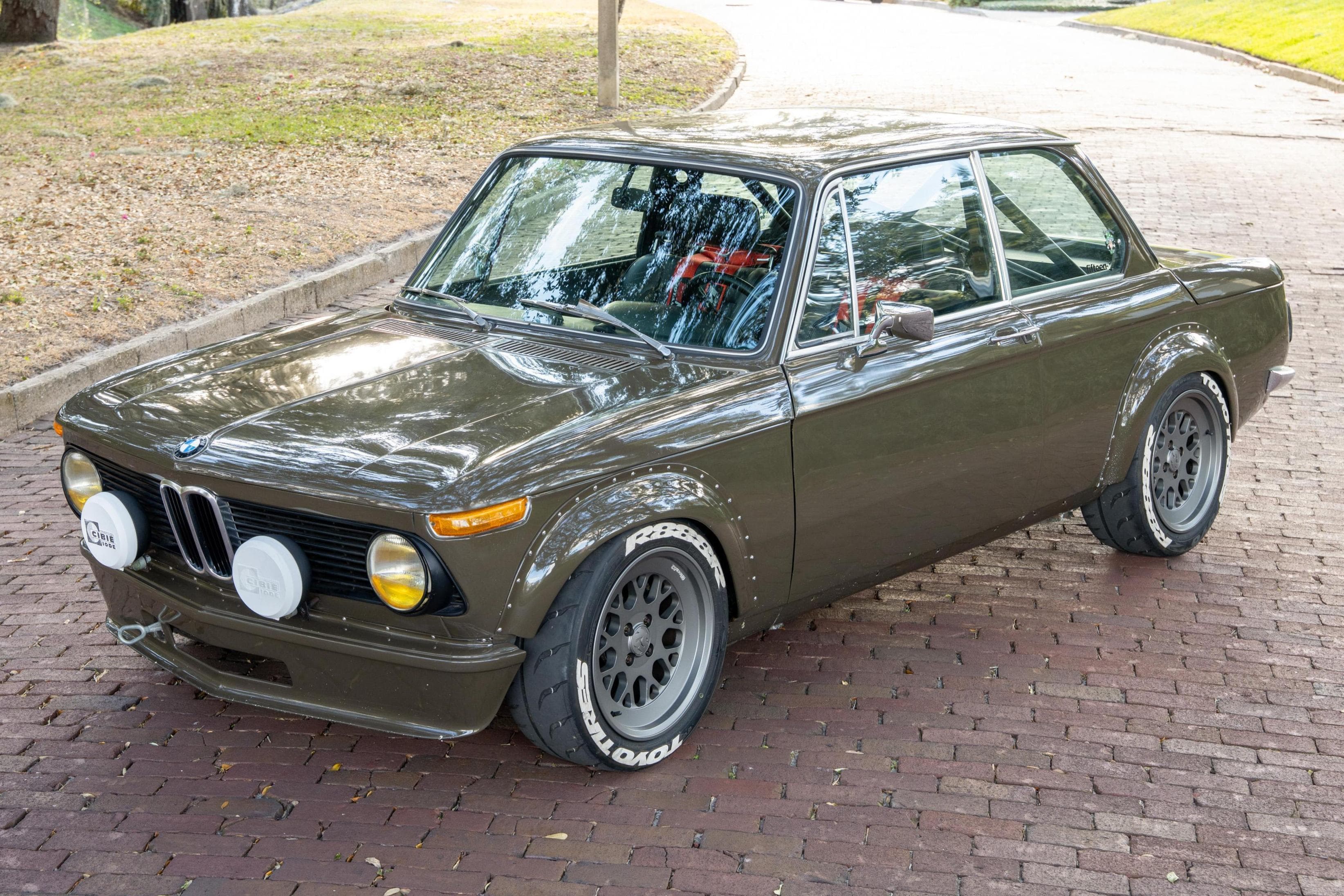 1974 BMW 02 Series sold for $27,250