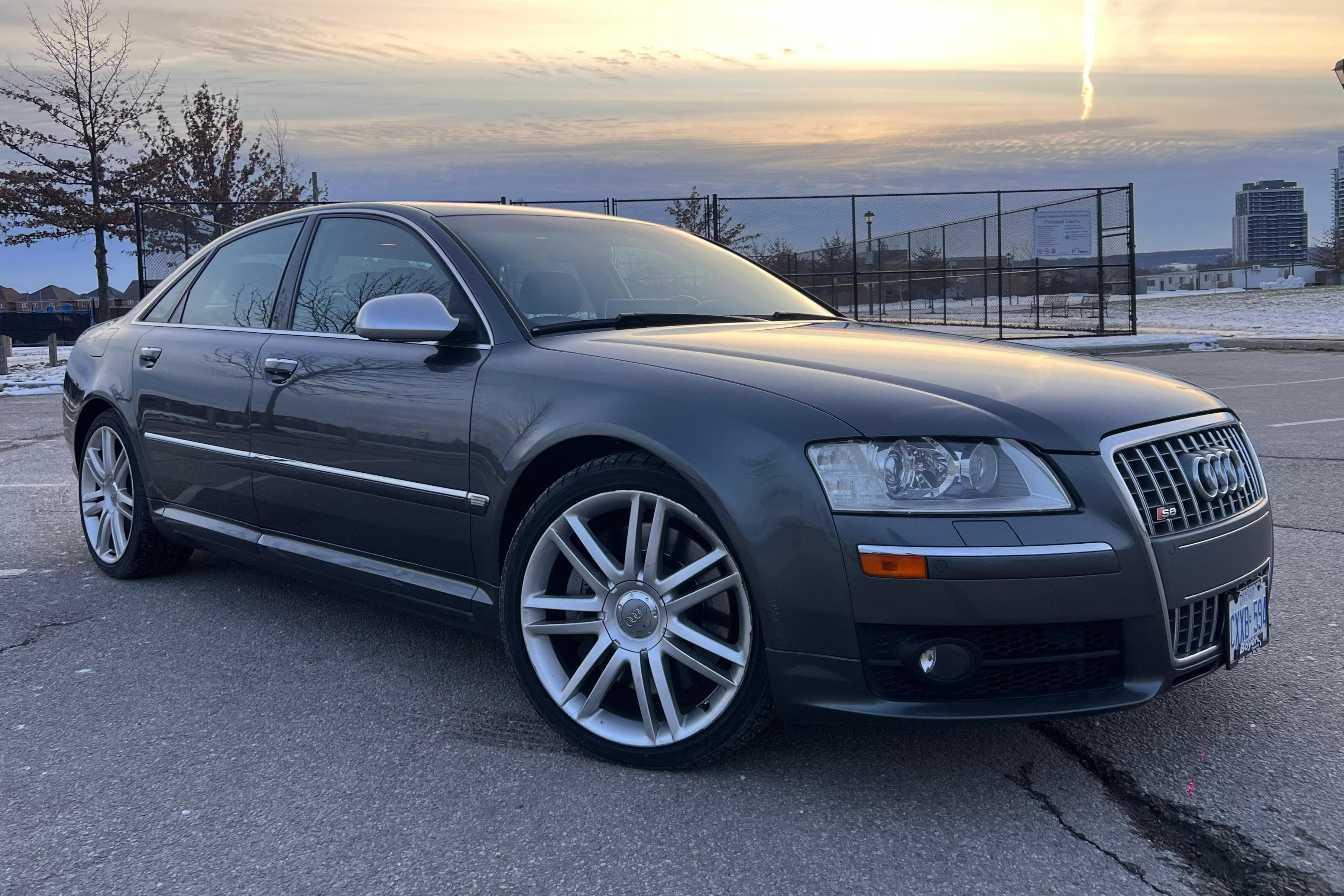 2007 Audi S8 sold for $8,100