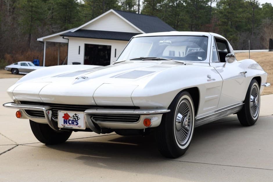 1963 Chevrolet Corvette C2 (1963) sold for $230,000