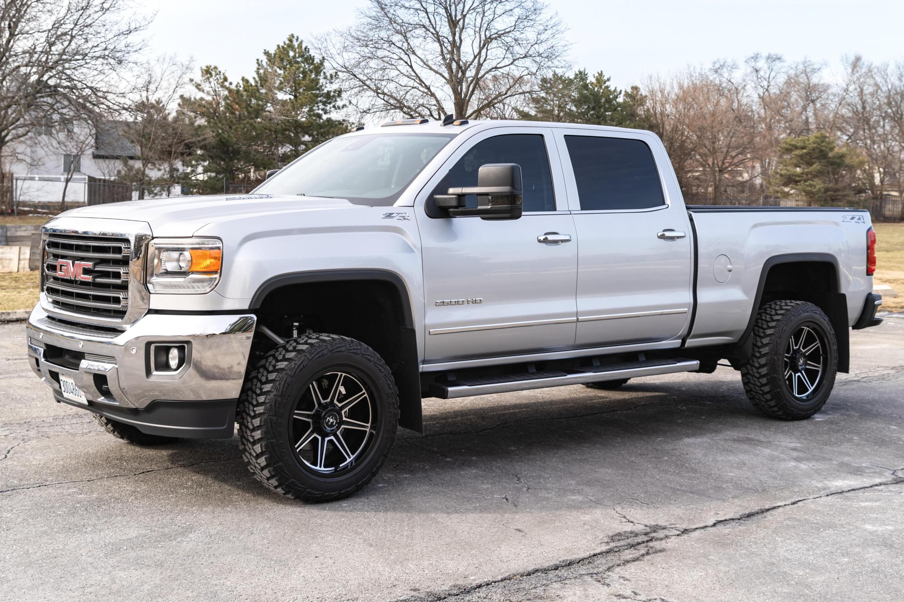2015 GMC Sierra sold for $28,750