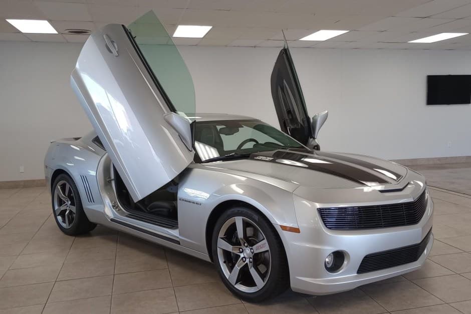 2010 Chevrolet Camaro (5th Generation – 2010-2015) sold for $29,000