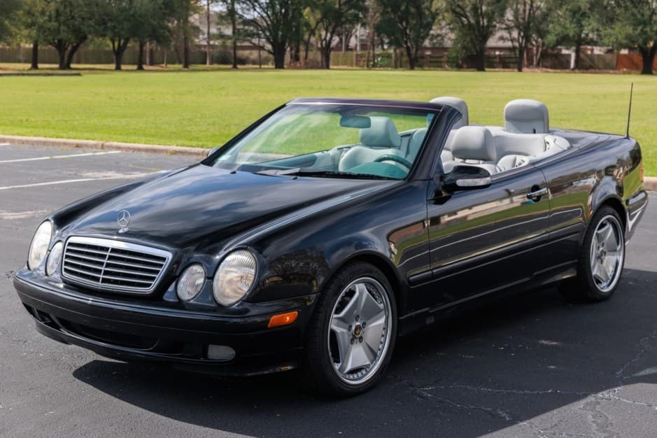 2001 Mercedes-Benz CLK-Class sold for $4,900