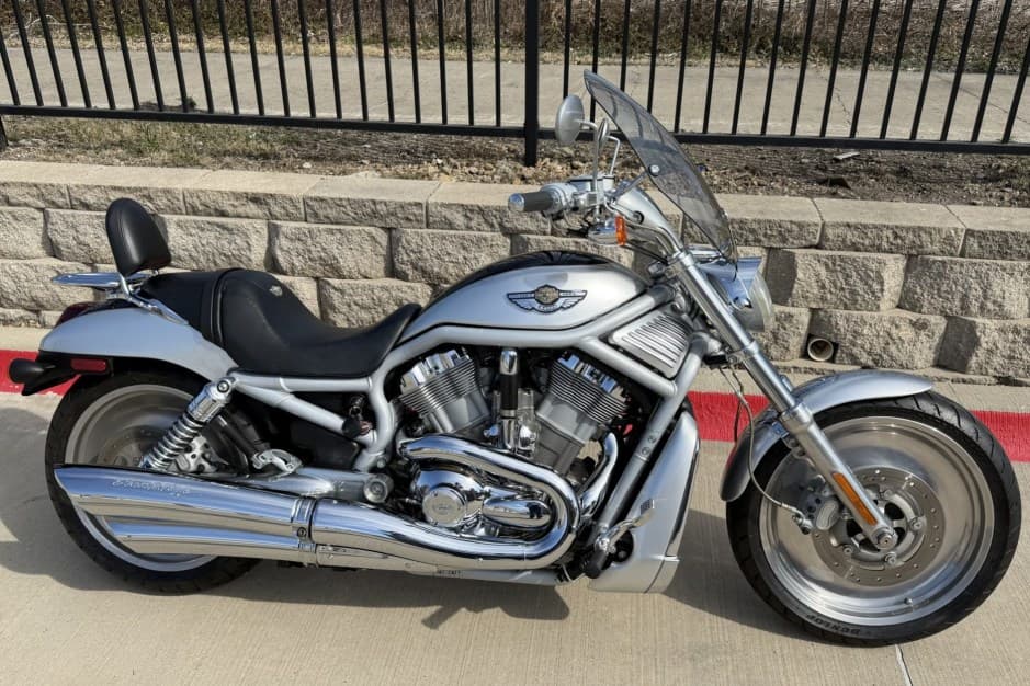 2003 Harley-Davidson V-Rod sold for $8,200
