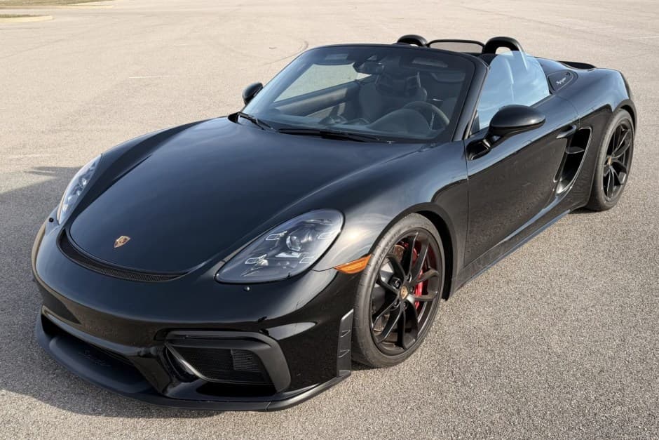 2022 Porsche 982 718 Boxster sold for $124,777