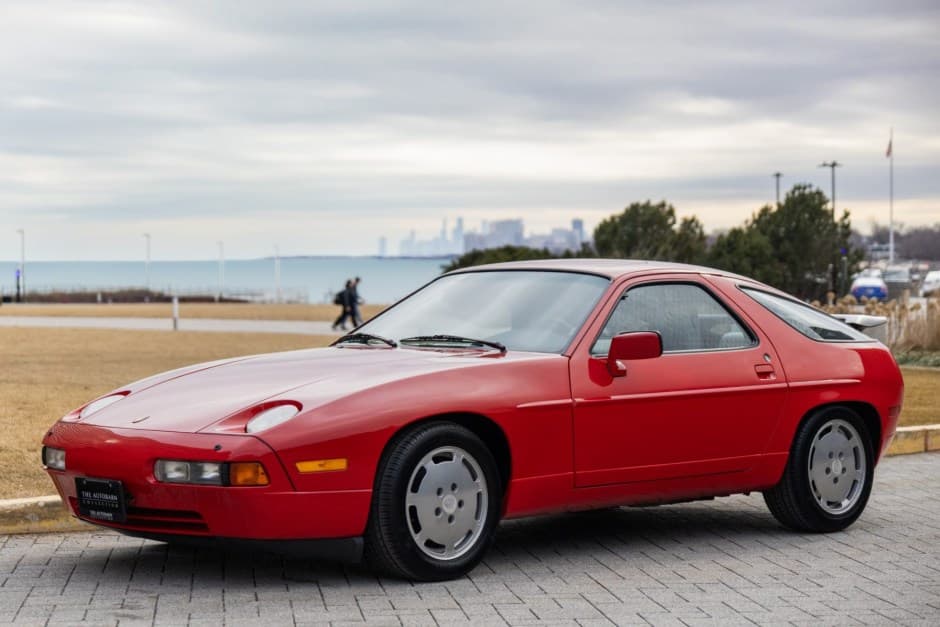 1988 Porsche 928 sold for $48,500