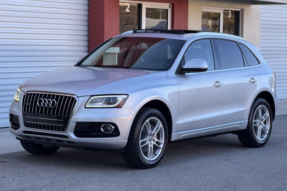 2013 Audi Q5 sold for $8,700