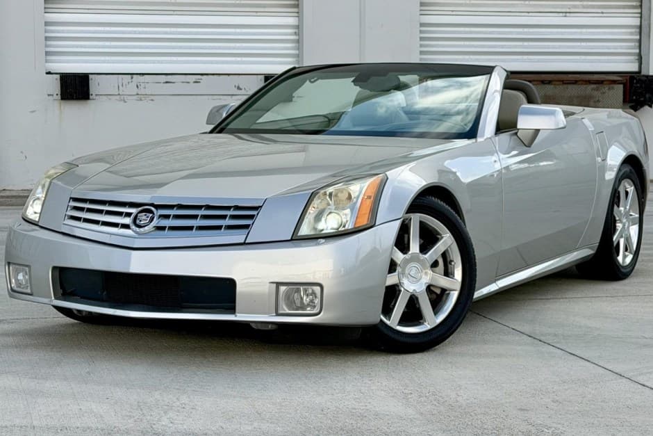 2005 Cadillac XLR sold for $12,500