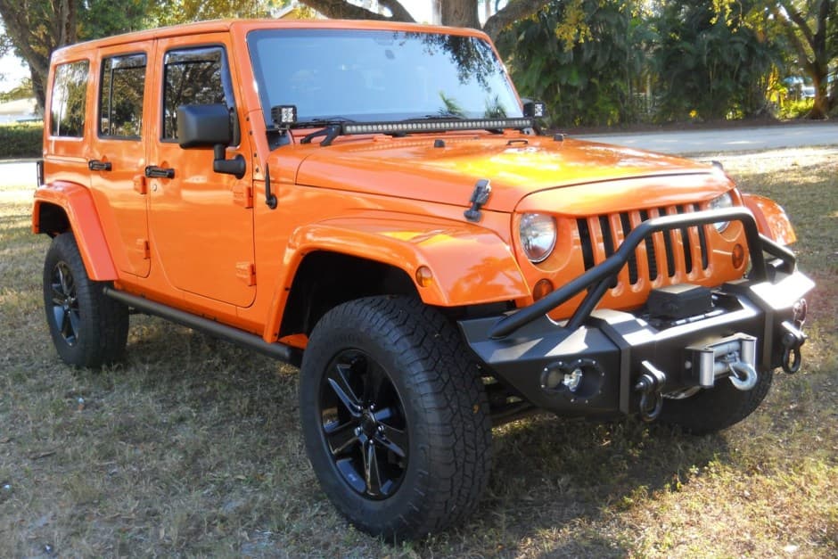 2012 Jeep Wrangler JK (2007-2018) sold for $12,800