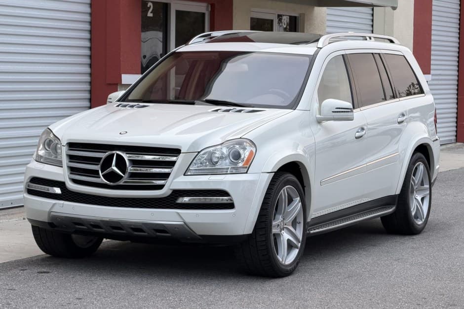 2011 Mercedes-Benz GL & GLS-Class sold for $15,250