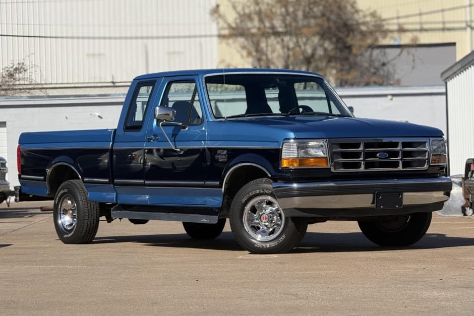 1992 Ford F-Series 1992-1997 sold for $11,000
