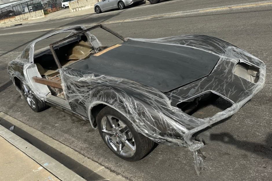 1976 Chevrolet Corvette C3 Coupe (1973-1982) sold for $17,000