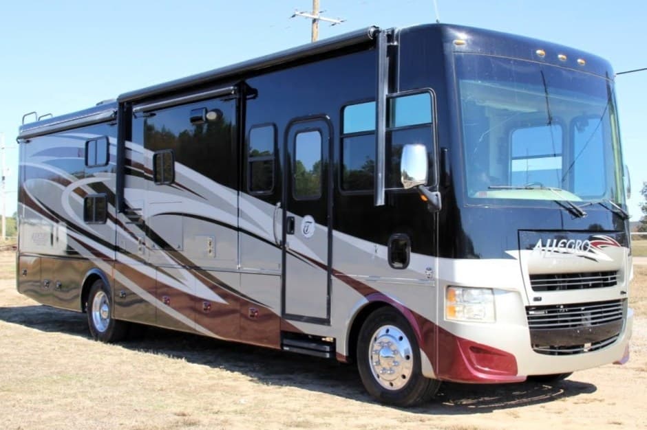 2014 Ford Super Duty 2011-2016 sold for $41,777