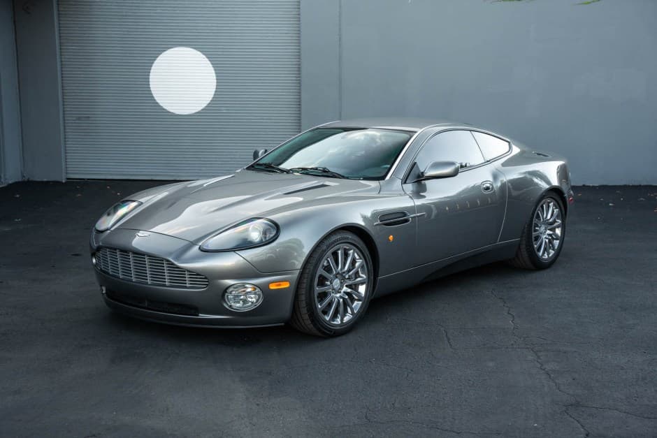 2003 Aston Martin Vanquish sold for $40,000