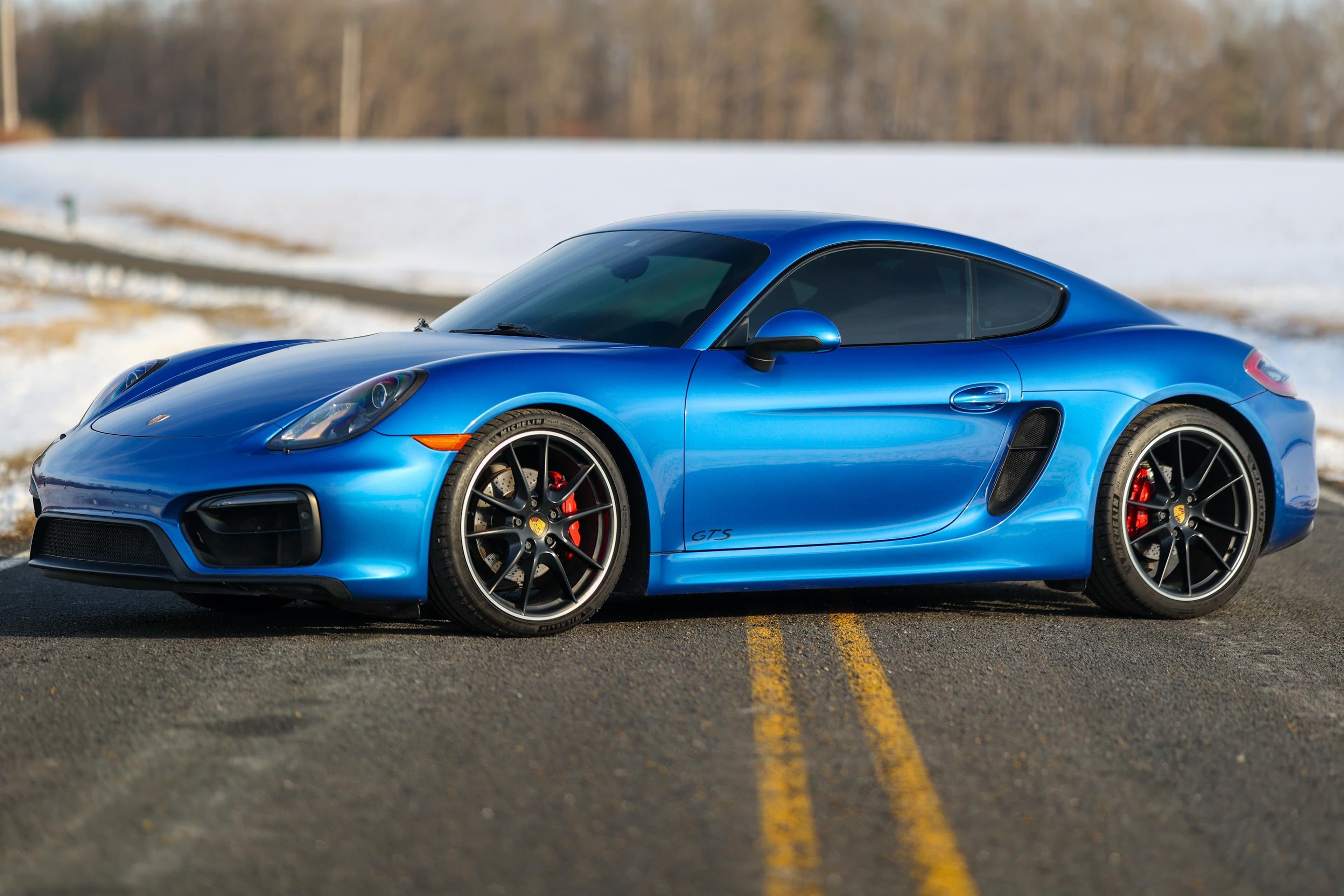 2016 Porsche 981 Cayman sold for $52,500