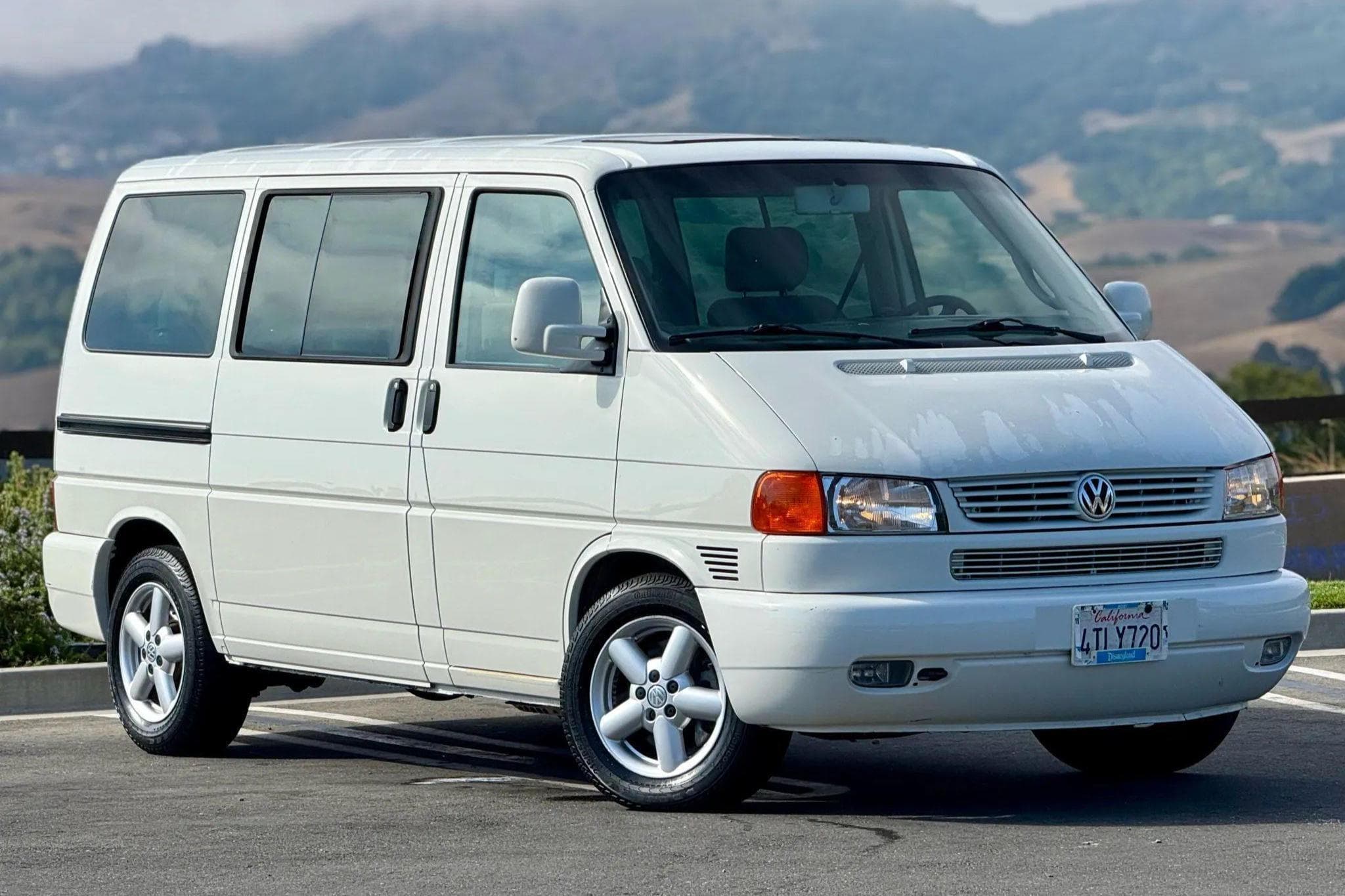 2001 Volkswagen Eurovan sold for $5,600