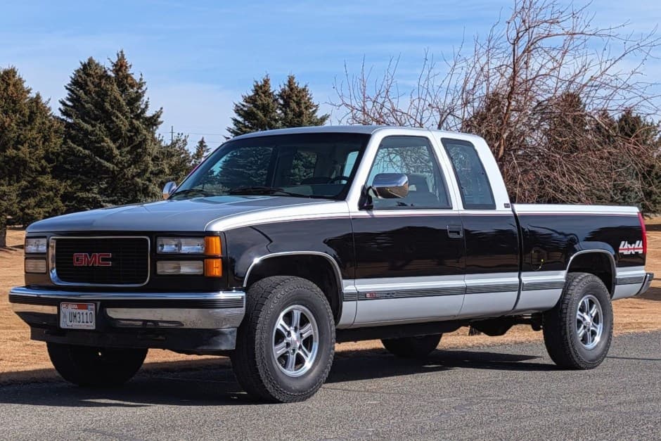 1994 GMC Sierra (GMT400 1988-2002) sold for $25,500