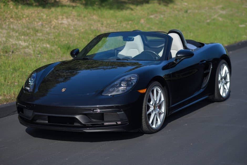 2025 Porsche 982 718 Boxster sold for $112,000