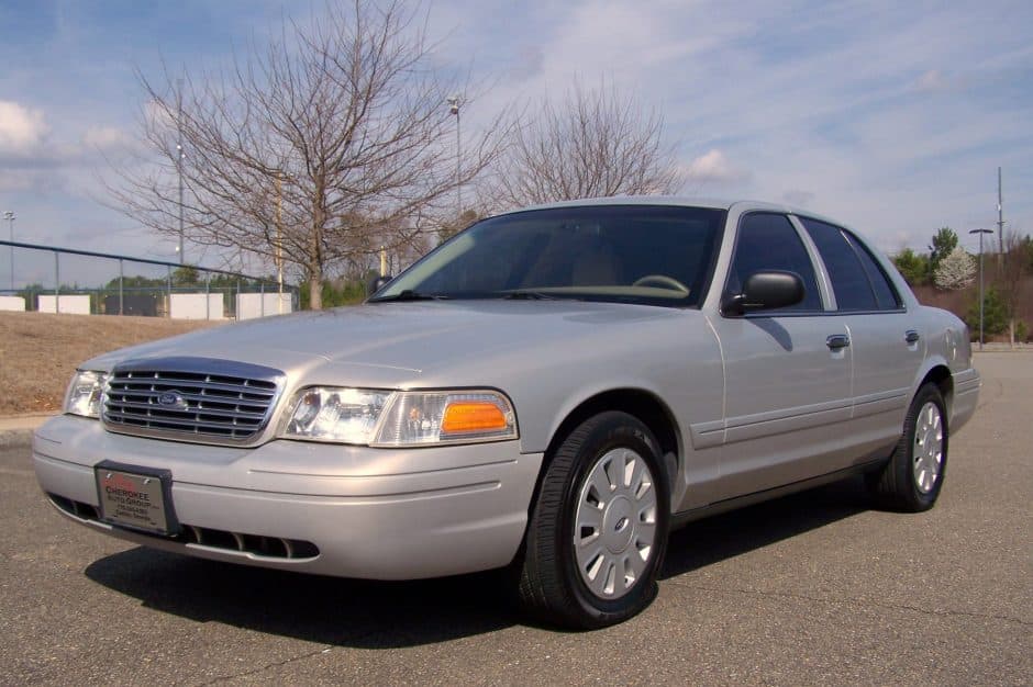 2007 Ford Crown Victoria sold for $22,000