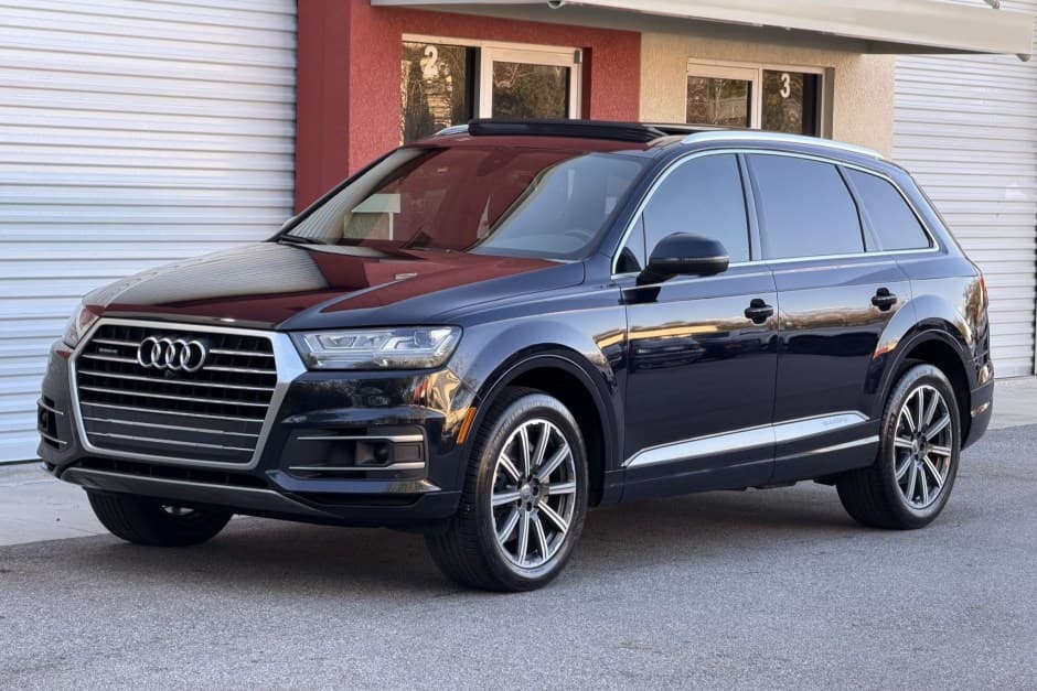 2017 Audi Q7 sold for $9,200