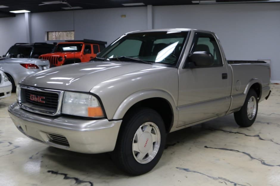 2003 GMC Sonoma (1994-2004) sold for $6,700