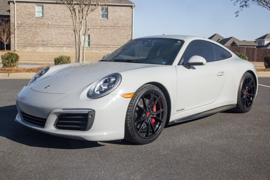 2018 Porsche 991 911 Carrera 4S sold for $85,724