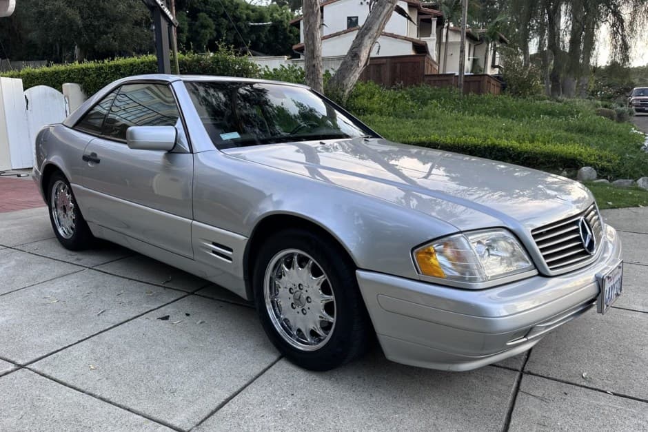 1998 Mercedes-Benz R129 SL sold for $15,000