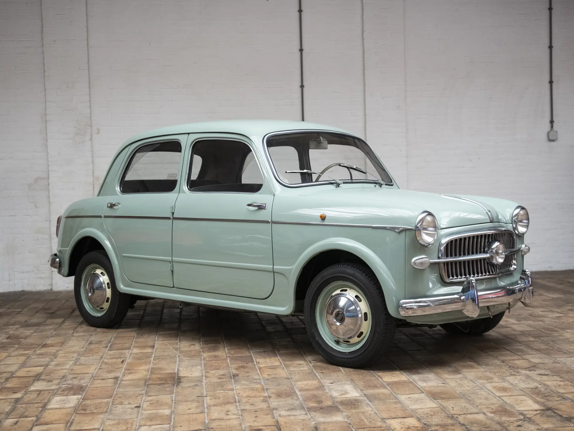 1957 Fiat 1100 Berlina sold for $5,500