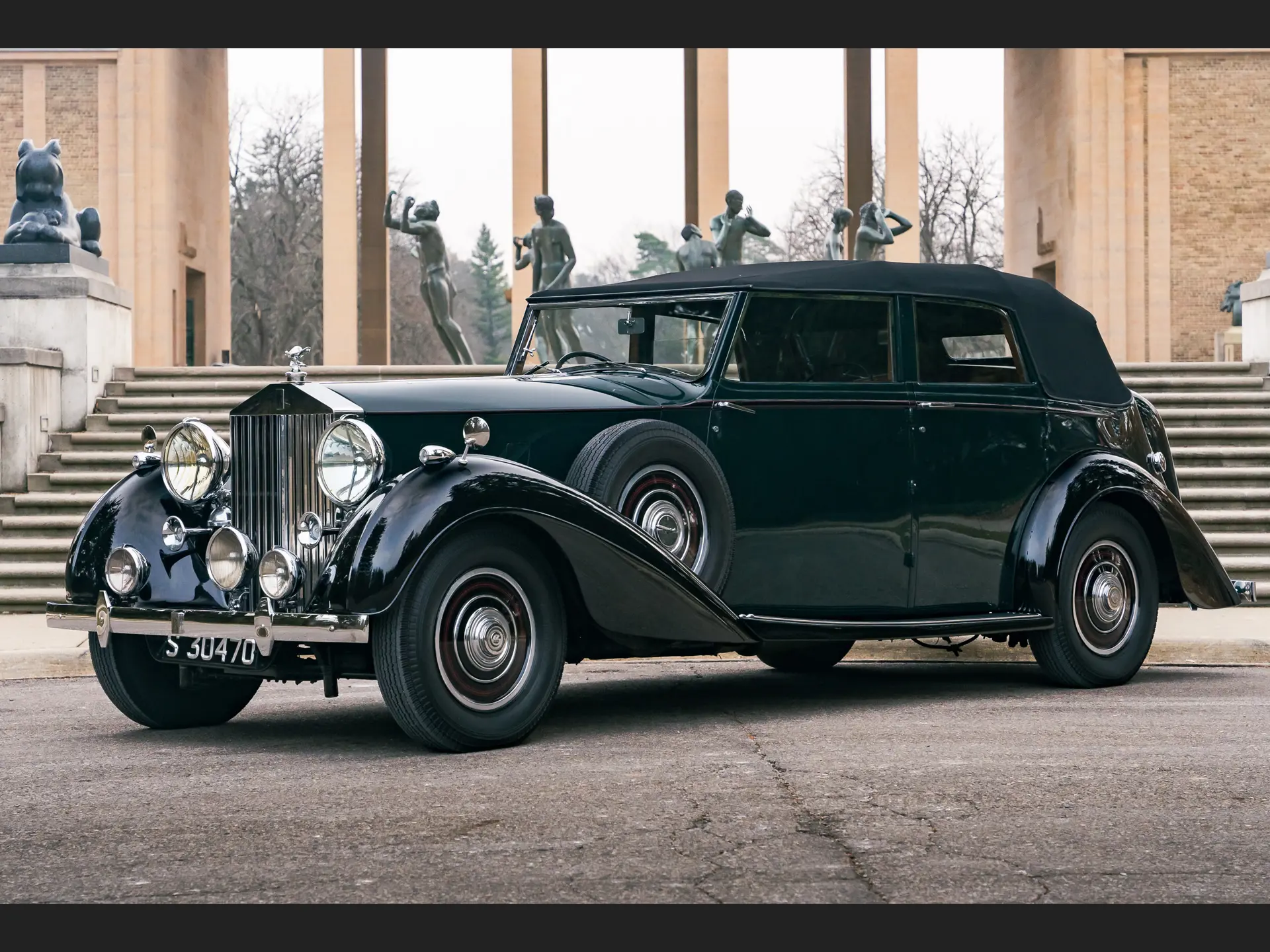 1939 Rolls-Royce Phantom III Four-Door Cabriolet sold for $259,163