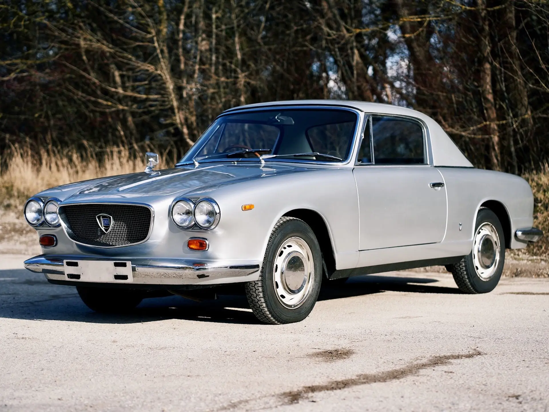 1967 Lancia Flavia Convertible sold for $29,700