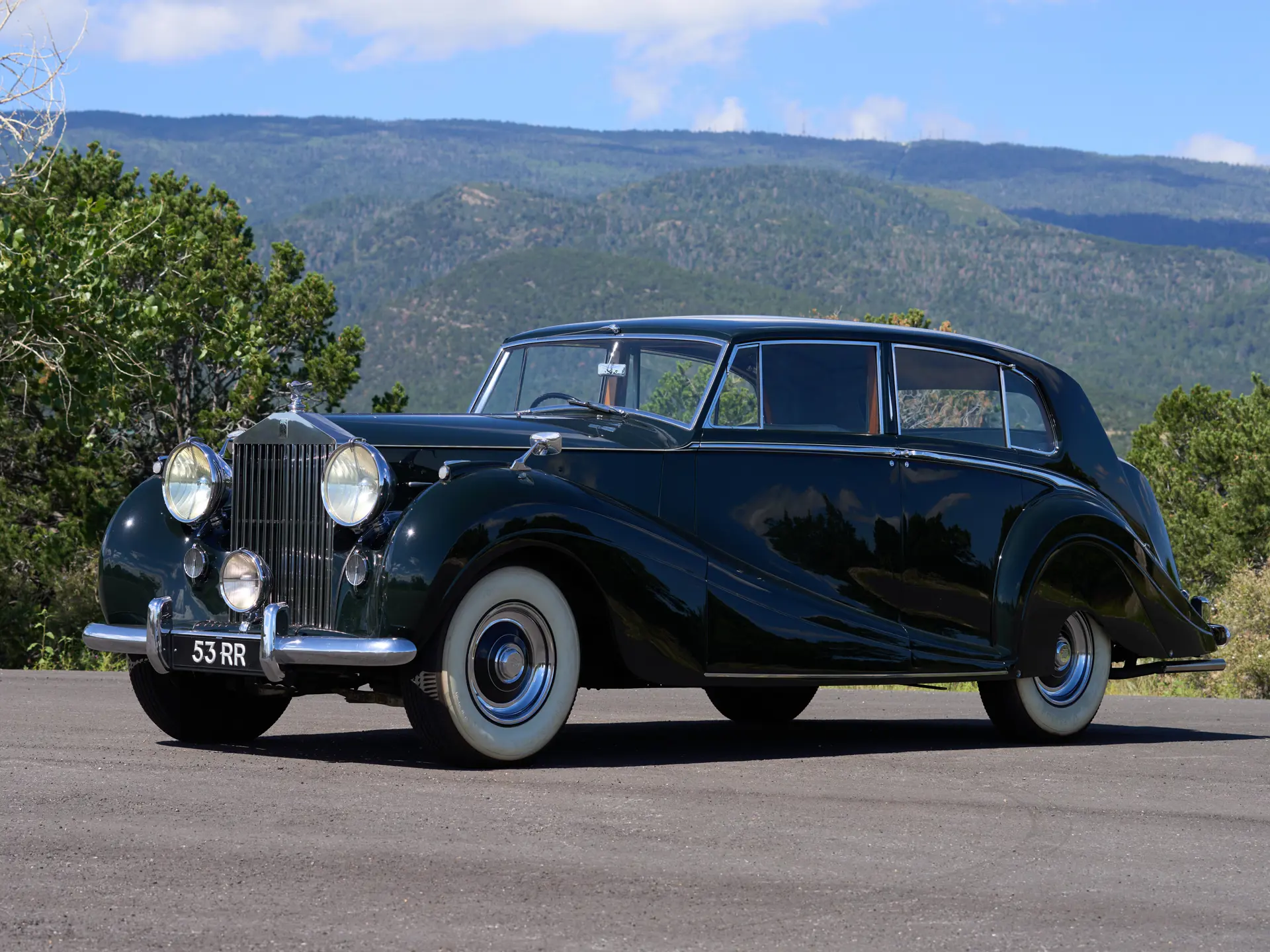 1953 Rolls-Royce Silver Wraith Touring Limousine sold for $44,000