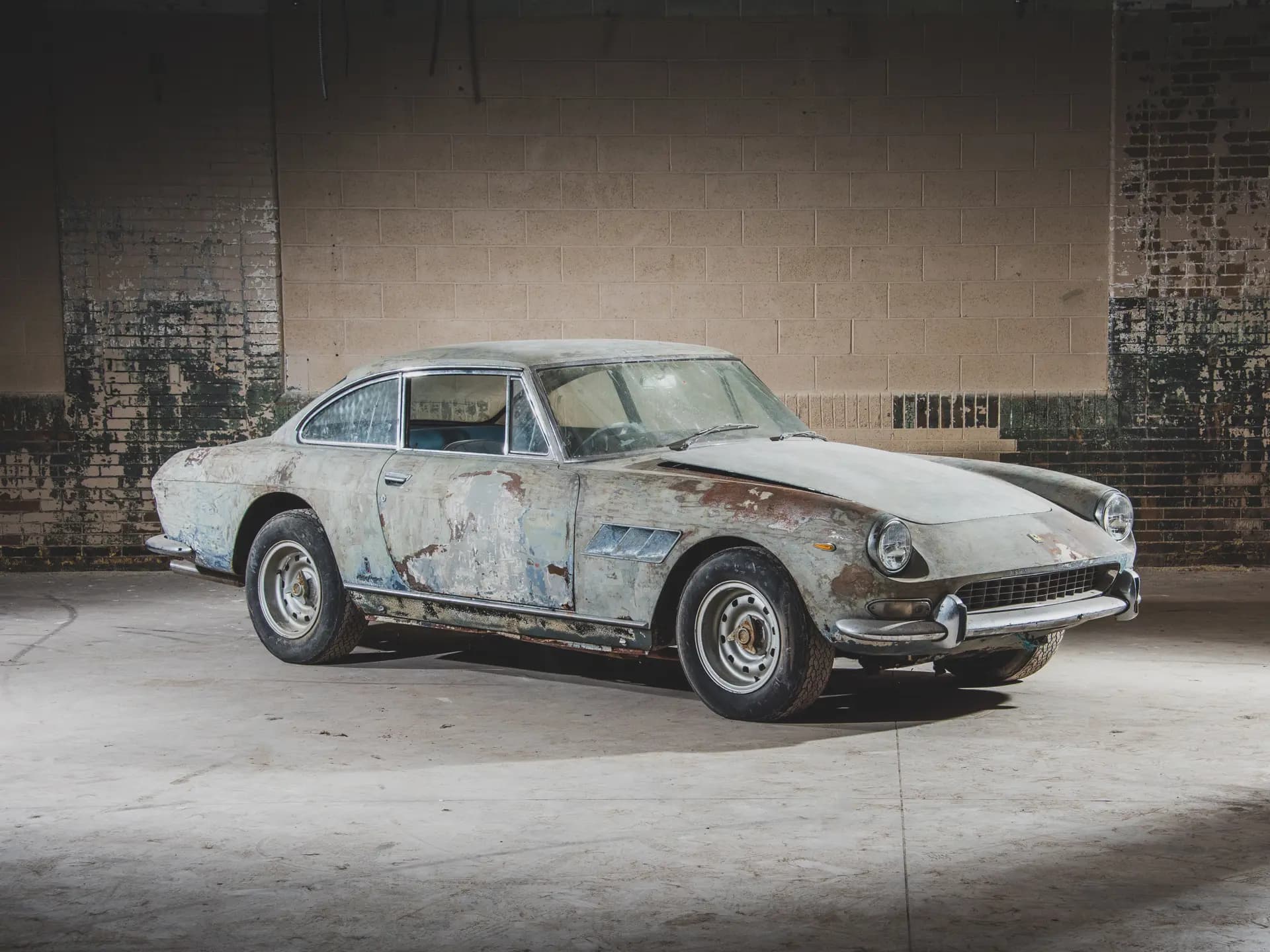 1966 Ferrari 330 GT 2+2 Series II sold for $182,000