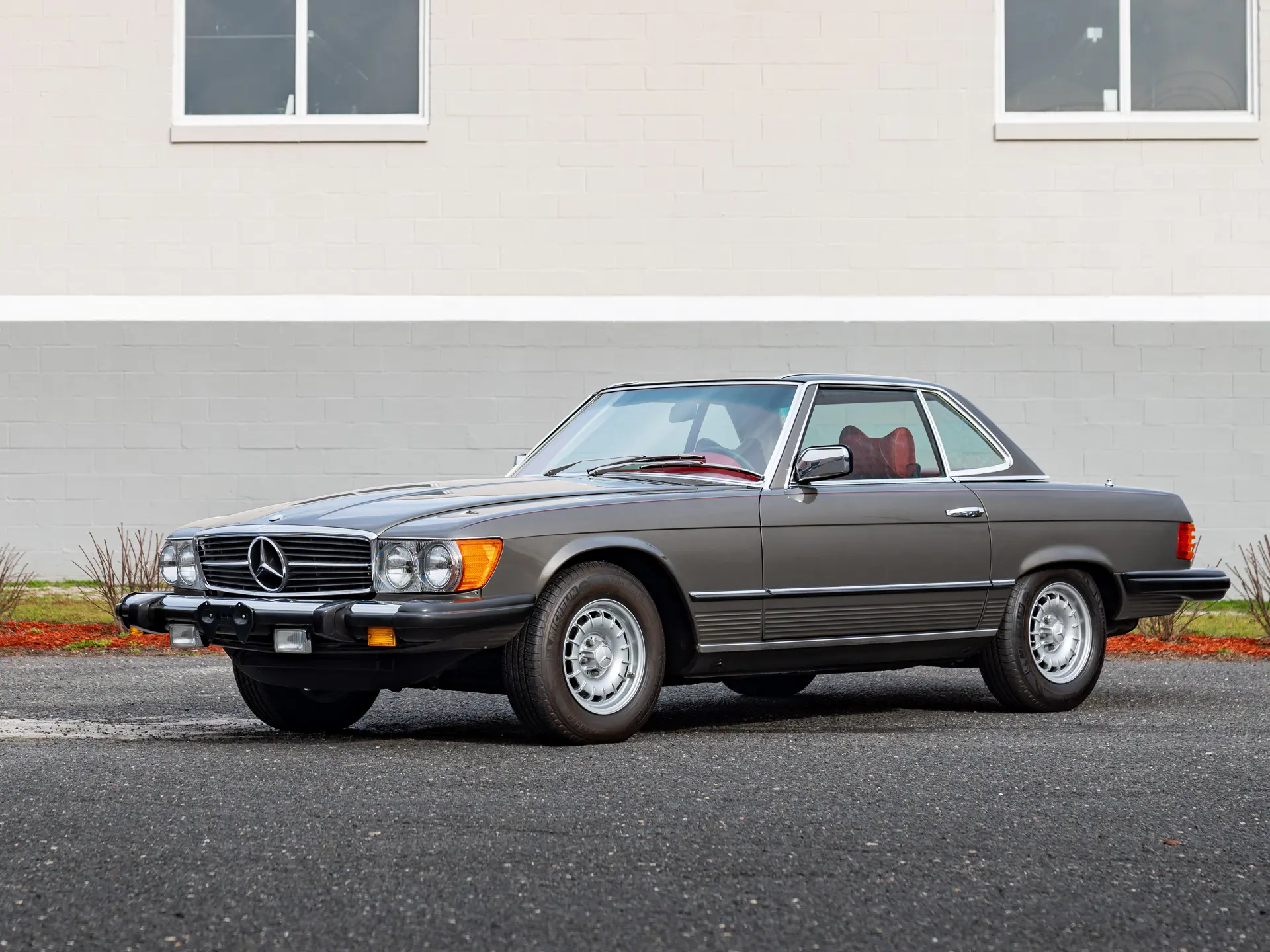 1978 Mercedes-Benz 450 SL sold for $67,200