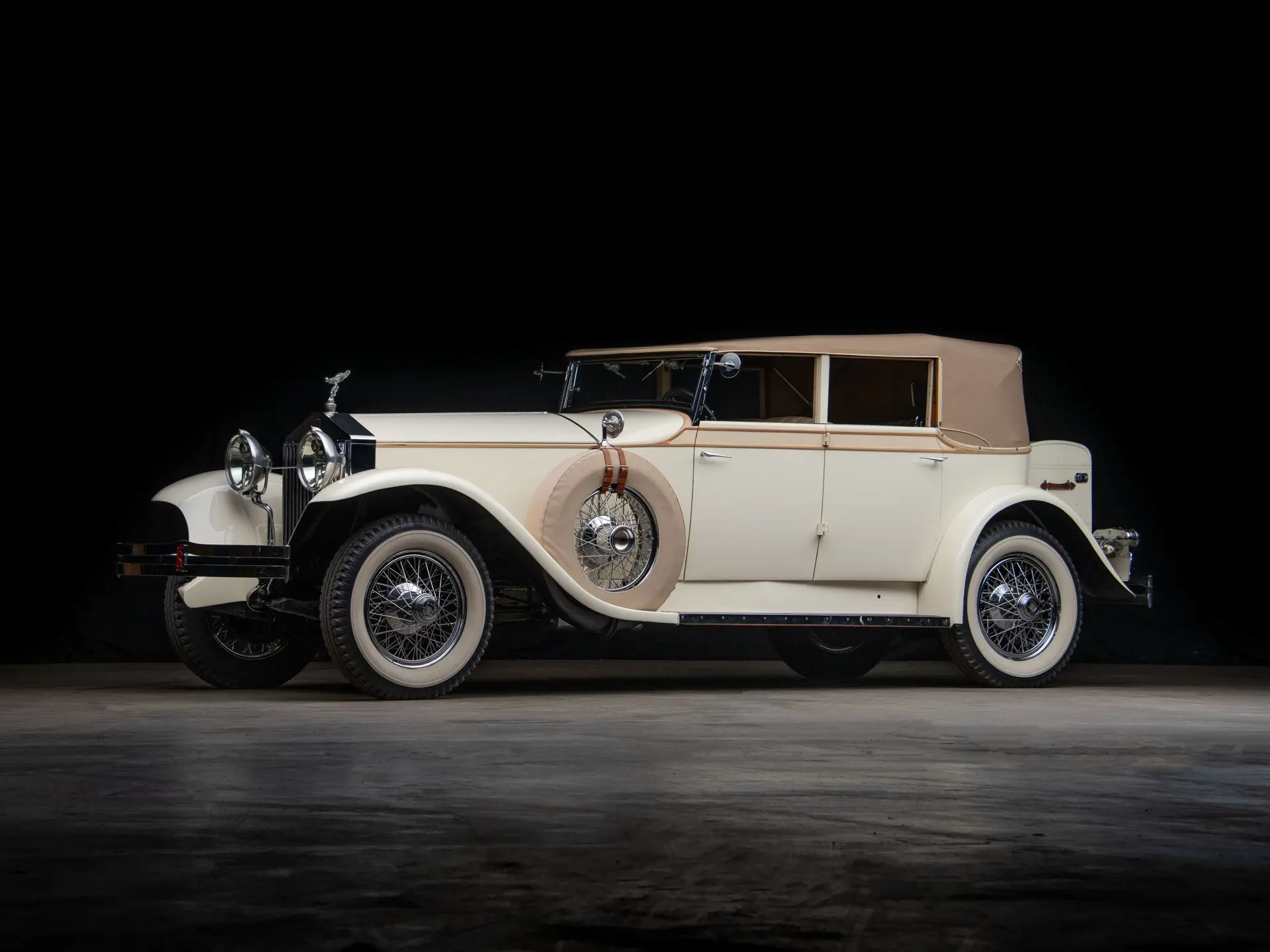 1927 Rolls-Royce Phantom I Newmarket Convertible Sedan sold for $134,400