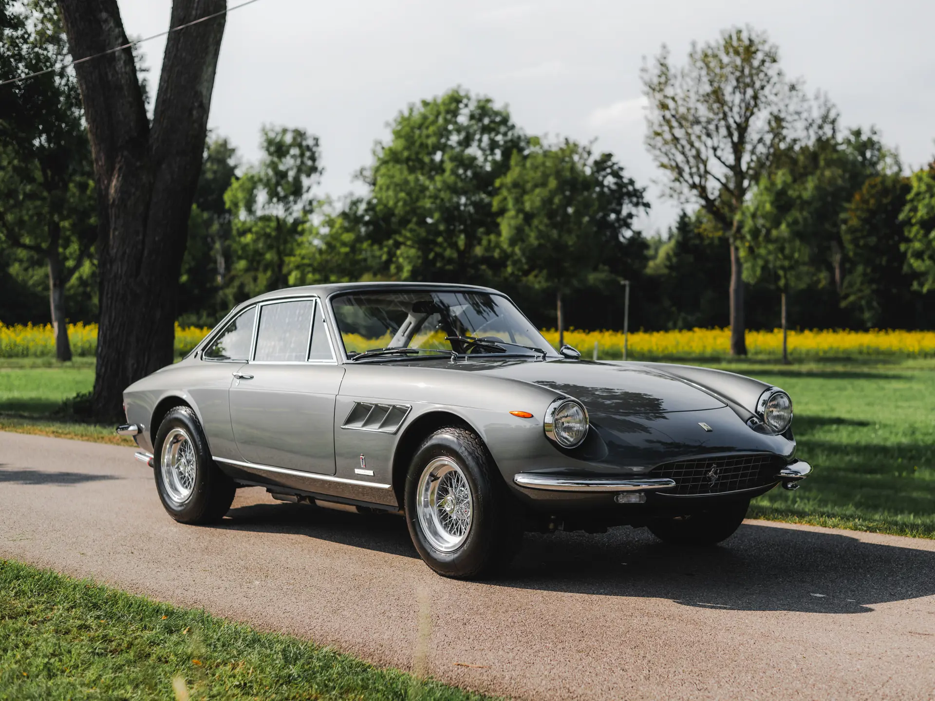 1968 Ferrari 330 GTC sold for €466,250