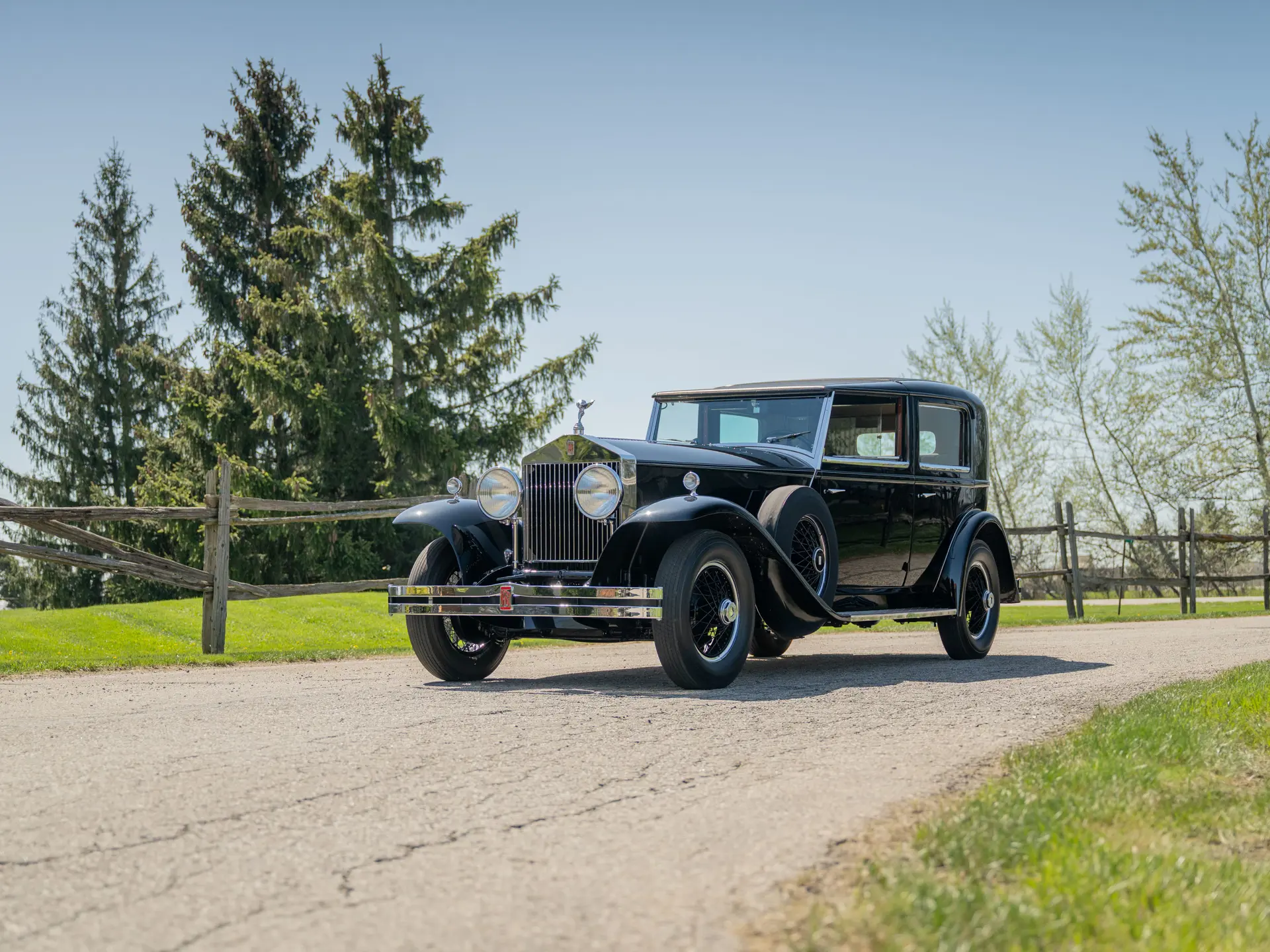 1931 Rolls-Royce Phantom I Newport Town Car sold for $77,000