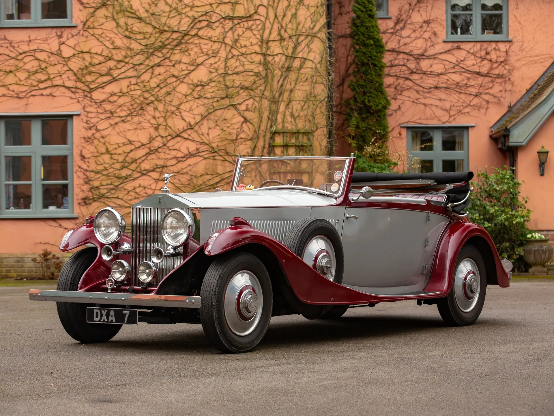 1933 Rolls-Royce Phantom II Continental Drophead Coupé sold for £161,000