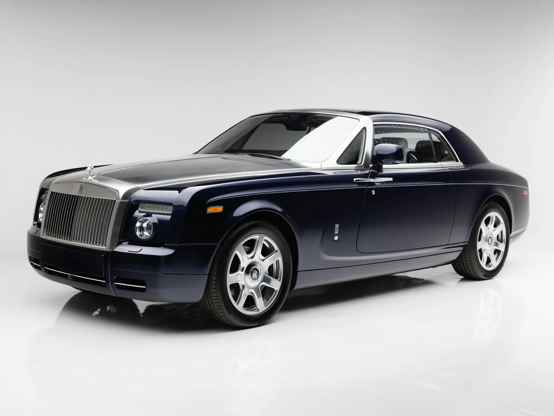 2010 Rolls-Royce Phantom Coupé sold for $0
