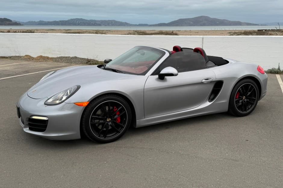 2013 Porsche 981 Boxster sold for $39,519