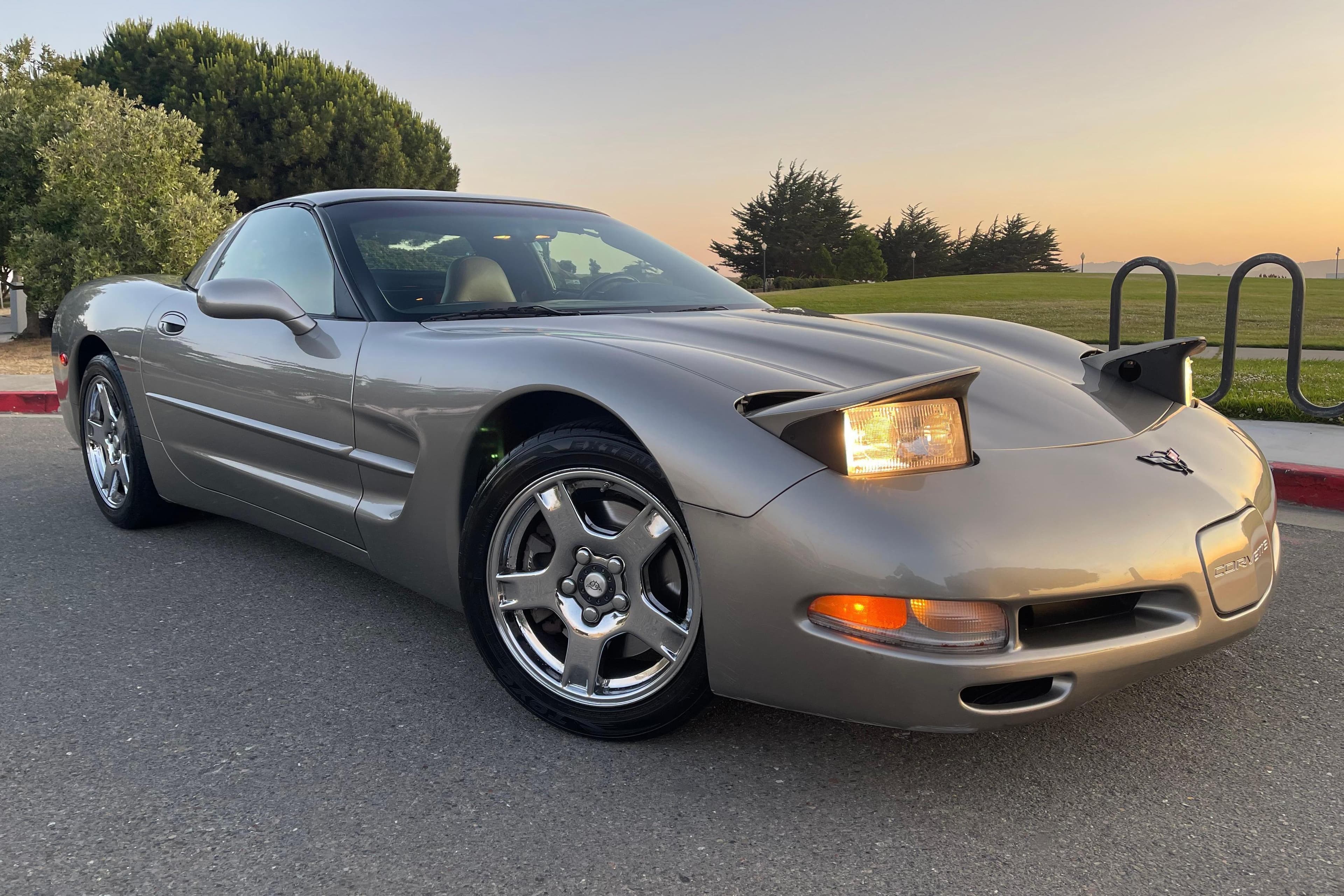 1999 Chevrolet C5 Corvette sold for $13,900